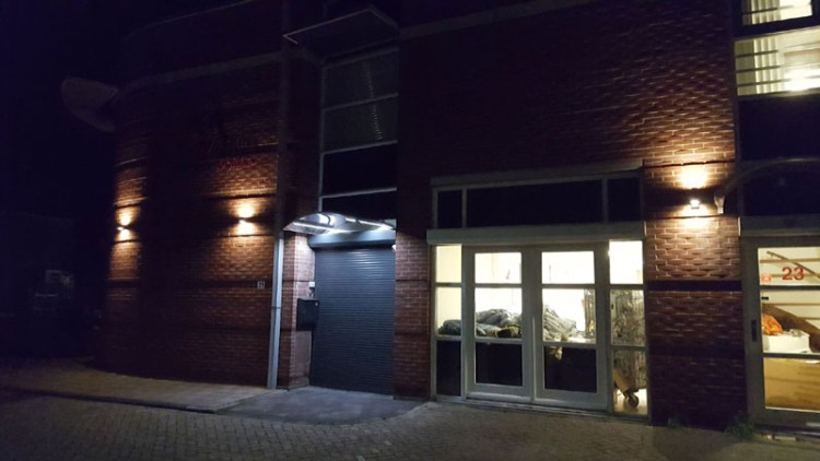 27% van de bedrijven in Hendrik-Ido-Ambacht laat 's nachts licht branden