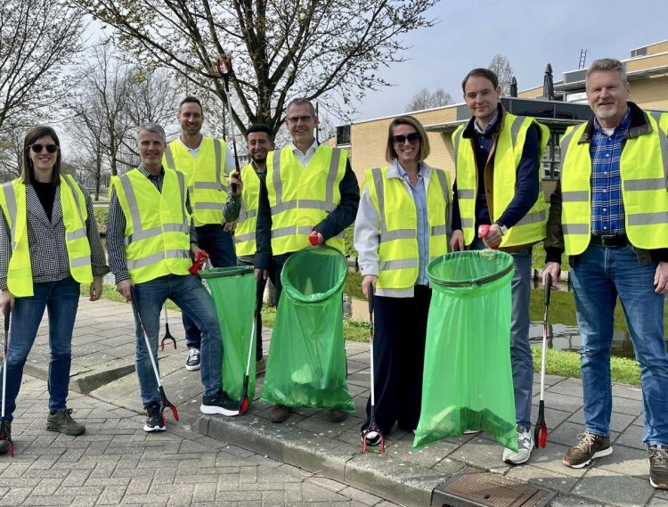 Politici zijn aan het opschonen en komen in beweging