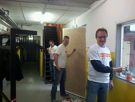 CDA-vrijwilligers helpen Scouting Panoord tijdens NL Doet