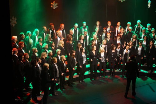 Wervelend benefietconcert Re-flax levert 2500 euro op voor Voedselbank