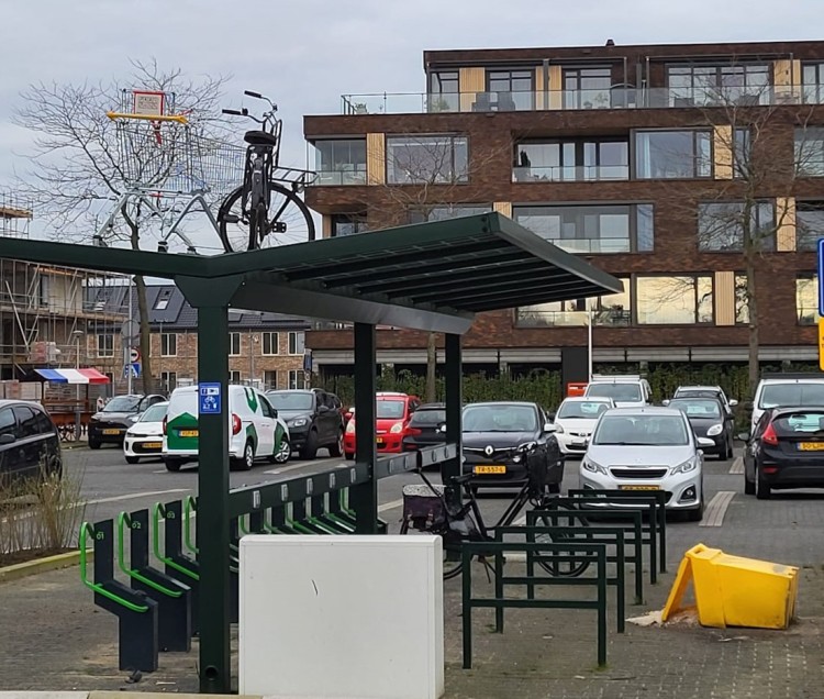 Voorstellen in evaluatie Omgeving Schoof: verplaatsing fietsenstalling, bouw nieuw toilet