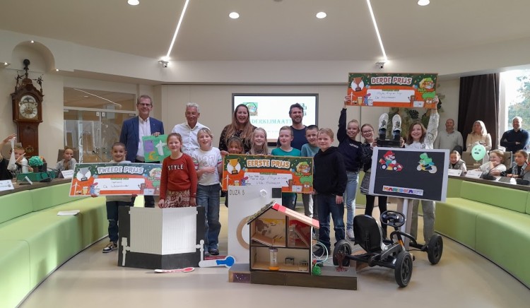 Enthousiaste en energierijke kinderen tijdens ‘Ambachtse klimaattop’