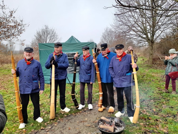Winterwandeling Waalbos  onder de klanken van  Mindwinterhoorns