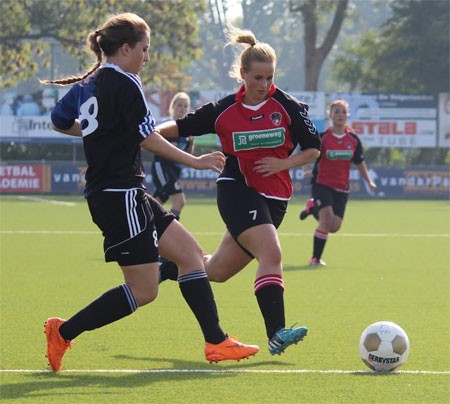 Vrouwen IFC 1 verpletteren Pelikaan in derby