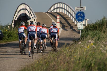 Drechtsteden fietst voor microfinanciering in Bangladesh