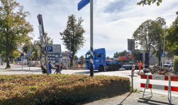 Album afbeelding 1: Vrachtwagen bij kruising met Graaf Willemlaan