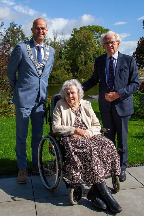 Echtpaar Buitendijk-van der Linden 60 jaar getrouwd