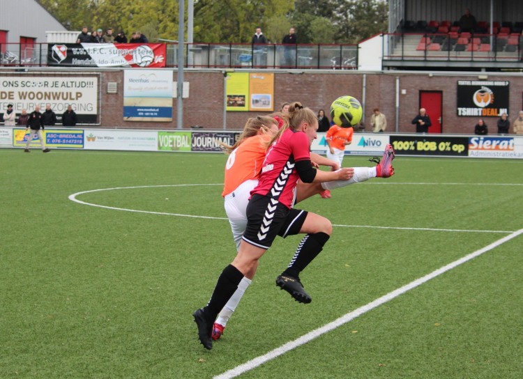 IFC Vrouwen pakt belangrijke punten