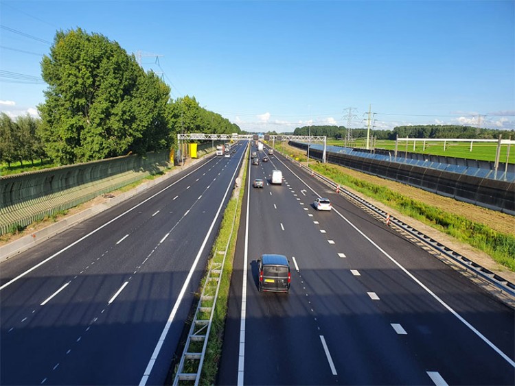 A15 tussen Papendrecht en Sliedrecht telt nu drie rijbanen