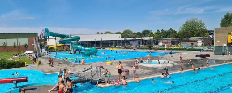Beperkt gebruik buitenbad De Louwert